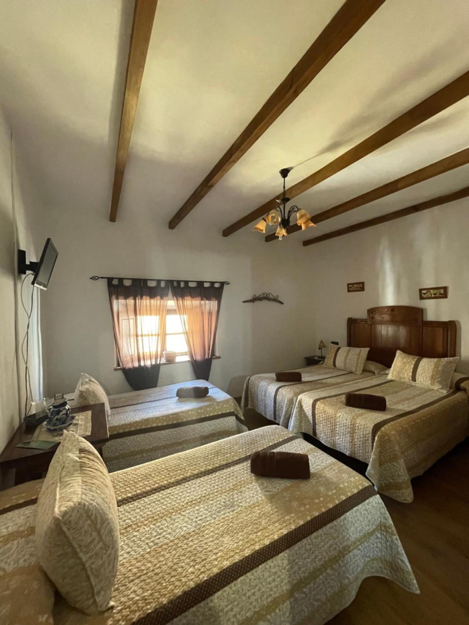 La Magnolia Hotel La Puerta de Segura Ngoại thất bức ảnh